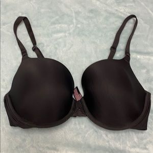 Victoria’s Secret 34D Demi Bra and black color.